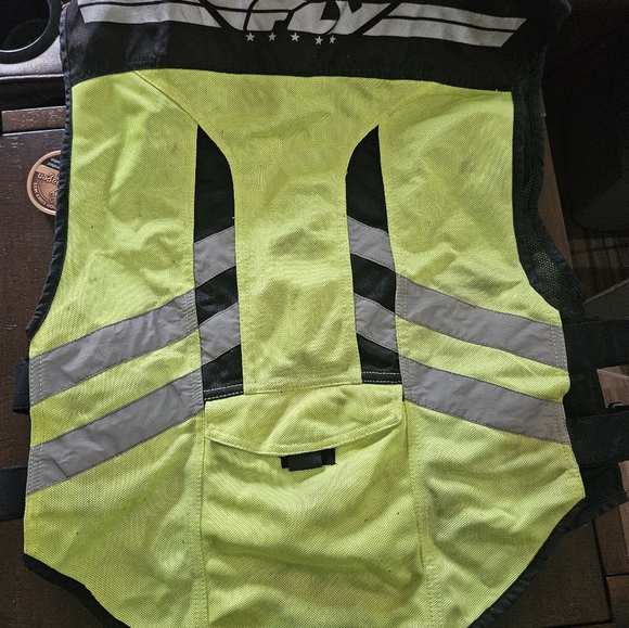 Fly Racing High-Visibility Vest - Picture 9 of 10
